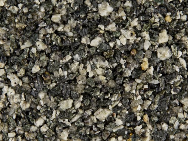 Meteorite gravel for resin driveway