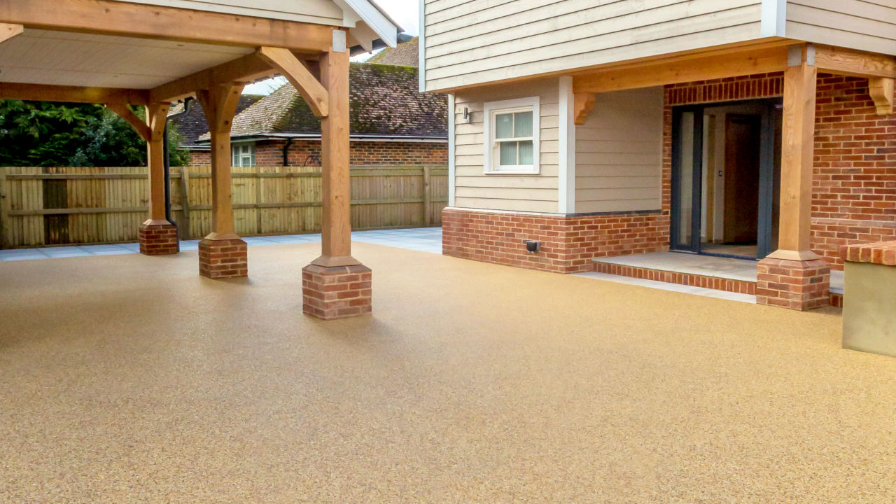 Resin Bound Stone-driveway paving Harvest fawn