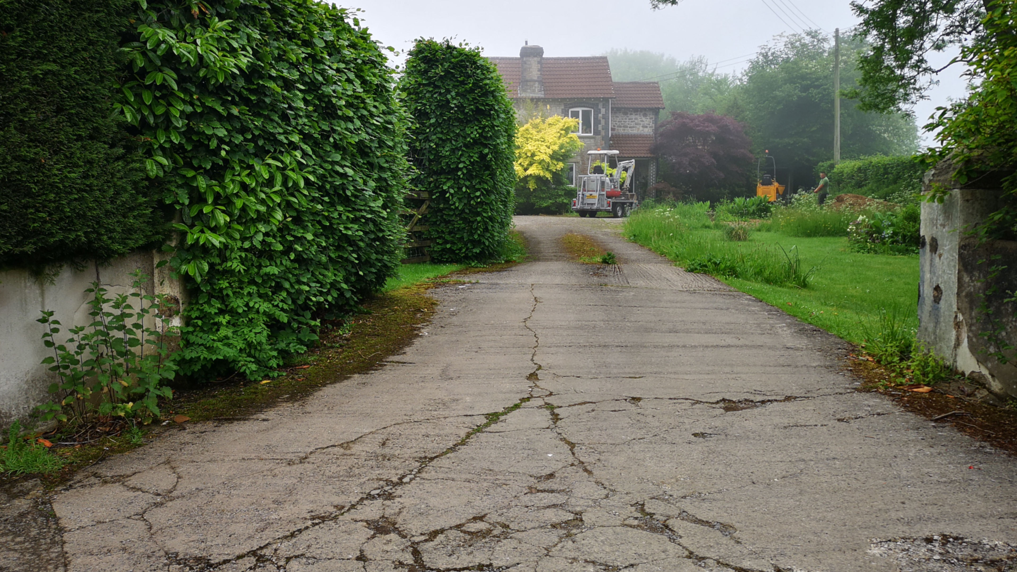 Resin bound stone driveway before
