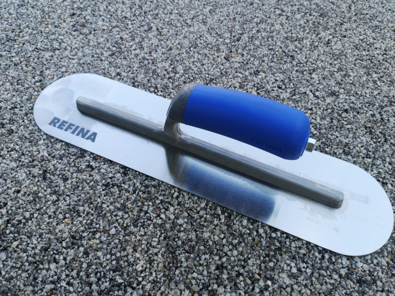 Refina 18” Rounded Pool Trowel Premium quality stainless steel, rust free, trowel with soft composite handle.